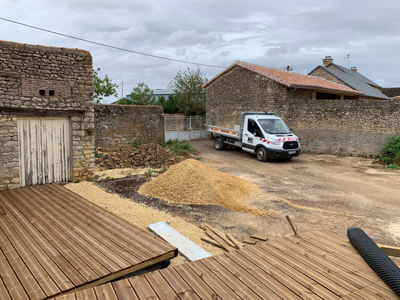 Aménagement extérieur réalisé par Artisans de France