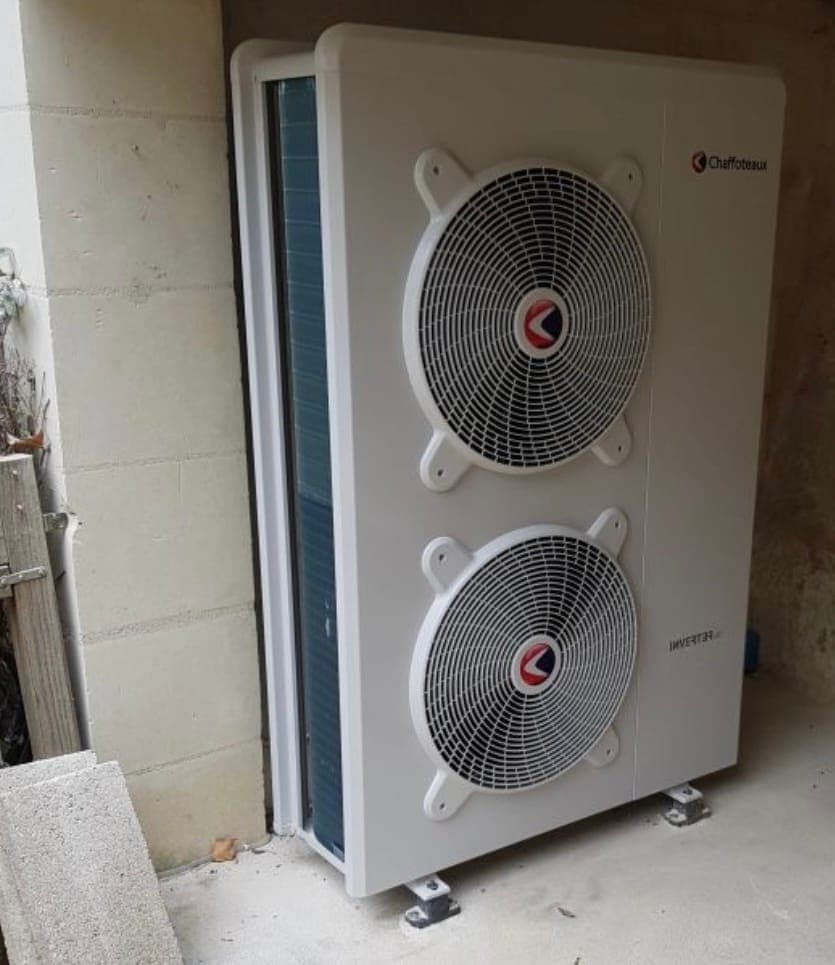 Pompe à chaleur air/eau installée par Artisans de France